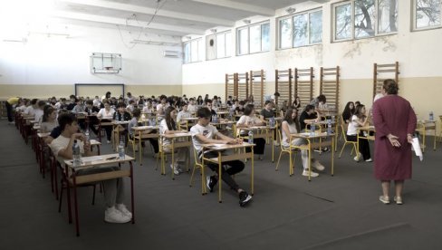 Osmacima na raspolaganju 71.614 mesta: Ministarstvo prosvete objavilo Plan upisa u srednje škole