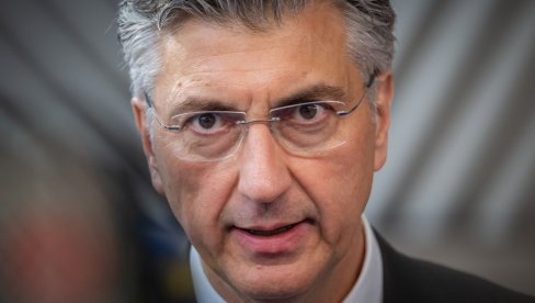 ПЛЕНКОВИЋ НАПАО ОПОЗИЦИЈУ: Премијеру Хрватске криви политички противници за еколошку катастрофу