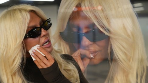 Bori se s tim ceo život: Jelena Karleuša otkrila od čega boluje - "Najmlađi sam dijagnostikovan slučaj u Srbiji"