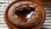 Najlakši i najbolji recept za čokoladni sufle: Hrskava korica, čokolada koja se topi, a gotov za samo 20 minuta