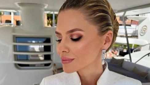 Мелина Џиновић показала како је била нашминкана на венчању са британским милионером: Изглед употпунила скупоценим накитом и савршеном пунђ