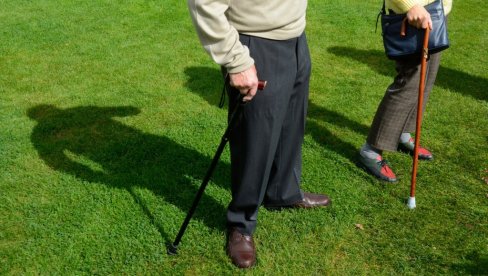 Ova brojka je odlučujuća: Do koje godine penzioneri mogu da podignu kredit?