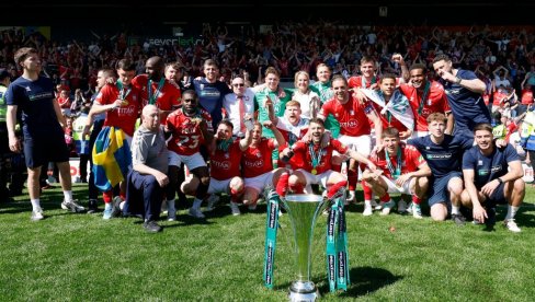 Svet je zapanjen! Odigran najluđi meč za titulu ikada?! (VIDEO)