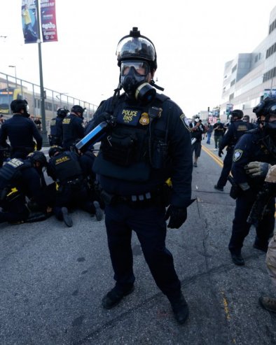 Када закон престане да важи: ИЦЕ супротно одлуци суда привео мајку и 5 деце