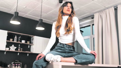 Ipak je bolje izuvati se: Istraživanja potvrdila - Ne nosite cipele u kući, na njima su bakterije i alergeni