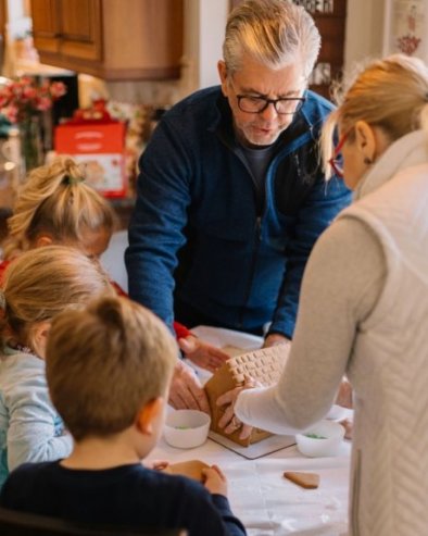 Ово сигурно нисте знали: Шест особина које дете наслеђује од деде по мајци
