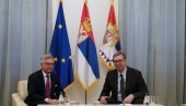 Завршен састанак: Вучић разговарао са Магнусом Брунером (Фото)