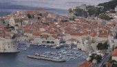 ХРВАТСКА СКУПЉА ОД АЗУРНЕ ОБАЛЕ: Ноћење на Јадрану најмање 200 евра, Позив власти у Загребу да се под хитно смање цене за 10 до 20 одсто