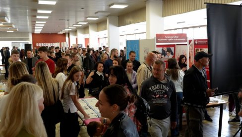Сајам запошљавања у Лозници: Раднике тражило 26 послодаваца