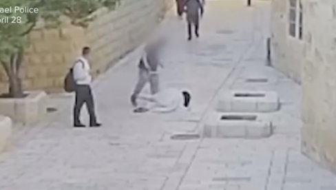 Узнемирујући снимак зверског напада на хришћанку! Мушкарац ишутирао часну сестру у срцу Јерусалима