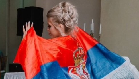 Река суза у српској цркви у Америци: Мина се сломила пред иконом због носталије (ВИДЕО)