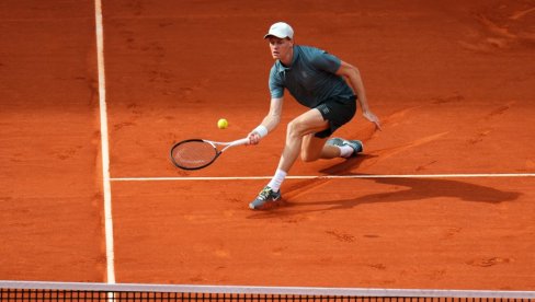 Šta radi ovaj čovek? Janik Siner razbio Zvereva u Madridu i osvojio novu titulu