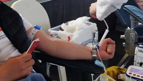 PRIKUPLJENO 26 JEDINICA KRVI: Prosečan odziv Paraćinaca akciji davalaštva životne tečnosti