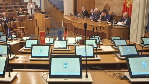 SRAMNO: Srbi i Crnogorci iz PES-a, NSD-a i Demokrata izglasali zakon kojim se Srbija proglasila za okupatora 1918. godine