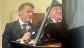 KAD PREDSEDNICI ZAPEVAJU I ZASVIRAJU: Makron uzeo mikrofon, za klavirom Hačaturijan, za bubnjevima Pašinjan