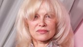 Памела Андерсон сада има фризуру која стоји свим женама савршено: Вратила стари тренд (фото)