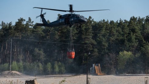 VELIKI POŽAR U POLJSKOJ: Poginuo pilot, izgorelo više od 200 hektara šume