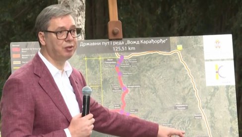 ГЛОБАЛНА ЕКОНОМИЈА ЋЕ РАСТИ СПОРИЈЕ НЕГО СРПСКА: Вучић присуствује потписивању докумената за изградњу пута Вожд Карађорђе (ВИДЕО)