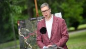 MI DA NIŠTA NE RADIMO IMAMO PARA DO MAJA SLEDEĆE GODINE Vučić o pet tačaka transformacije: Apelujem da počnemo ozbiljne razgovore