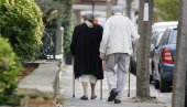 POMOĆ ZA PENZIONERE: Još 33.000 paketa sa osnovnim životnim namirnicama stiže do leskovačkih penzionera i korisnika novčane socijalne pomoći