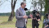 PREDSEDNIK U ŠIDU: Ponosan sam na činjenicu što sa prvi predsednik koji je posetio Batrovce (FOTO/VIDEO)