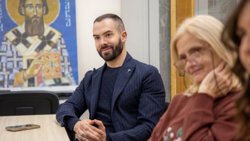 JAČA STRANA PRIČE: Mihajlo Pavić mladima daje prostor da se međusobno bolje razumeju (FOTO)