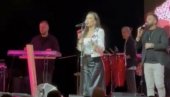 PET HILJADA PEVALO NAJVEĆE HITOVE: Ceca Ražnatović održala veliki koncert u Cirihu (FOTO)