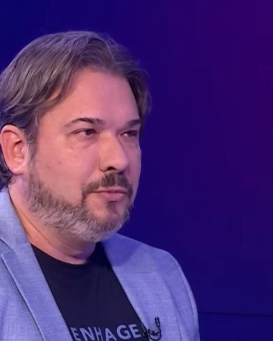 BLOKADERI OTKAČILI EKO STRAŽU: Svađa zbog čoveka koji vodi ljubav sa usisivačem! (FOTO)