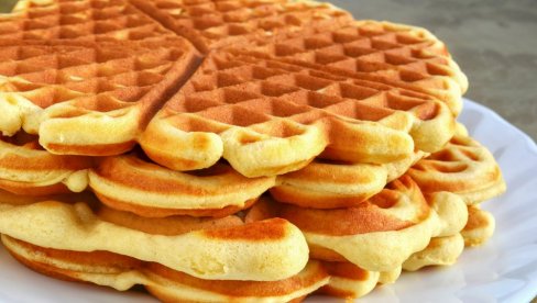 RECEPT ZA BAKIN KOLAČ: Tajna je u jednom sastojku koji mnoge domaćice zaboravljaju