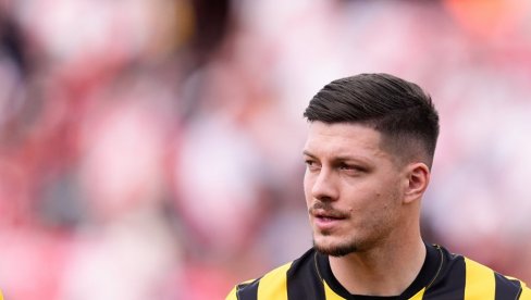 SRBIN, HRVAT I ALBANAC ZAJEDNO USRED ATINE: Luka Jović otkrio šta se zaista dešava iza zatvorenih vrata AEK-a