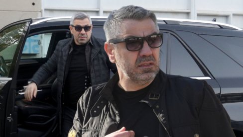 ВЕЛИКА ТУГА У ДОМУ ЈОВАНА ПЕРИШИЋА: Певач хитно напустио Београд