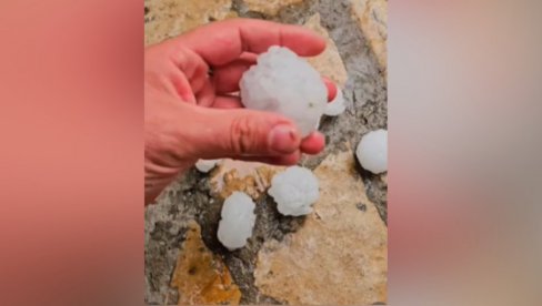 LUPILO JE KAO BOMBA Teško nevreme u Majdanpeku: Grad veličine grudve snega, meštani iznenađeni (VIDEO)