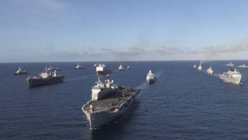 ПУТИНОВА ДЕСНА РУКА ЗАПРЕТИЛА: Руска морнарица ће смрскати сваког ко удари на Русију!