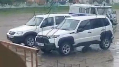 TINEJDŽER OTVORIO VATRU U ŠKOLI U RUSIJI: Ima ranjenih, bezbednosne službe na terenu (VIDEO)