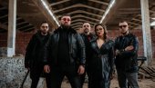 ПАПИР ИЗДРЖИ ОНО ШТО СУЗА НЕ МОЖЕ: Певач и фронтмен познатог бенда оголио душу (ФОТО)