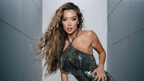 VAN SEBE SAM: Novi album Tee Tairović posle 10 sati na vrh trendinga i slušanosti - "Ovo se ne pamti, "Dominantna" izdominirala" (FOTO)