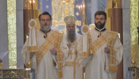 POČELO REDOVNO ZASEDANJE SABORA SPC: Patrijarh Porfirije služio liturgiju u Hramu Svetog Save (FOTO/VIDEO)