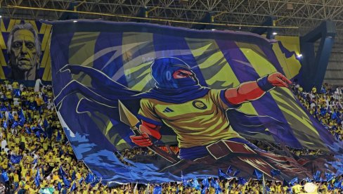 RAT NA TRIBINAMA! Dok je Ronaldo ostajao bez titule šeici se mlatili motkama u VIP loži (VIDEO)