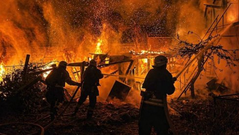 POGOĐENI VOJNI I ENERGETSKI OBJEKTI U 147 OKRUGA: Rusija pokrenula žestoke udare širom Ukrajine