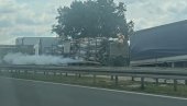 SUDAR DVA KAMIONA NA AUTO-PUTU: Jedna osoba poginula, gas curi, deonica zatvorena za saobraćaj