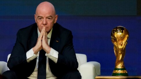 ИНФАНТИНО ЈЕ ПОГРЕШАН ЧОВЕК НА ПОЗИЦИЈИ! Британци жестоко ударили по председнику ФИФА