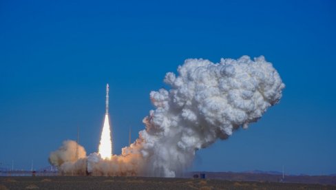 KINA USPEŠNO LANSIRALA „LIĐIJAN-1 Y13“: Pet satelita uspešno postavljeno u orbitu