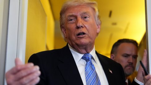 ТОРНАДО ПЧЕЛА напао Белу кућу: Трампа снашла невиђена мука, новинари се хитно огласили