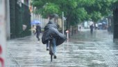 SRBIJU ČEKA HAOS,POSLE 33 STEPENA RHMZ UPALIO ALARM: Olujni sistem već blizu, poznato kada se očekuju prvi pljuskovi (MAPE)