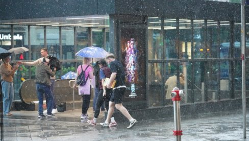 KIŠA ĆE PADATI I U BEOGRADU: Poznato kada stiže osveženje, svi se se nadaju pauzi tropskog talasa