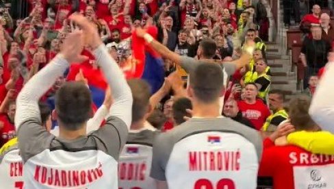 IGRAČI SRBIJE NAPRAVILI FEŠTU: Ovako se slavilo u Mađarskoj! Evo šta su rekli heroji nacije! (VIDEO)