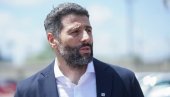 BEŽI I SKLONI SE, PAMETNIJI POPUŠTA Vučić o sukobu Šapića sa blokaderima: Nije sporno da je provokacija u pitanju, ali...