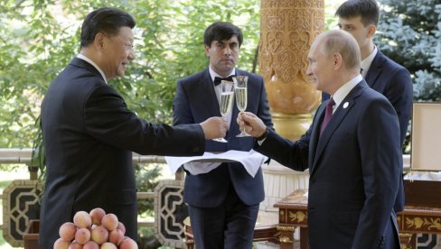 PUTIN PISAO SIJU: Ruski predsednik čestitao rođendan kineskom lideru