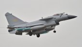 КИНЕСКИ „УБИЦА“ ЈУРОФАЈТЕРА: J-10C понизио европски понос на маневрима у Кратару