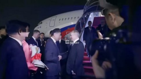 POGLEDAJTE - Dolazak Putina u Peking: Doček uz sve pročasti (VIDEO)